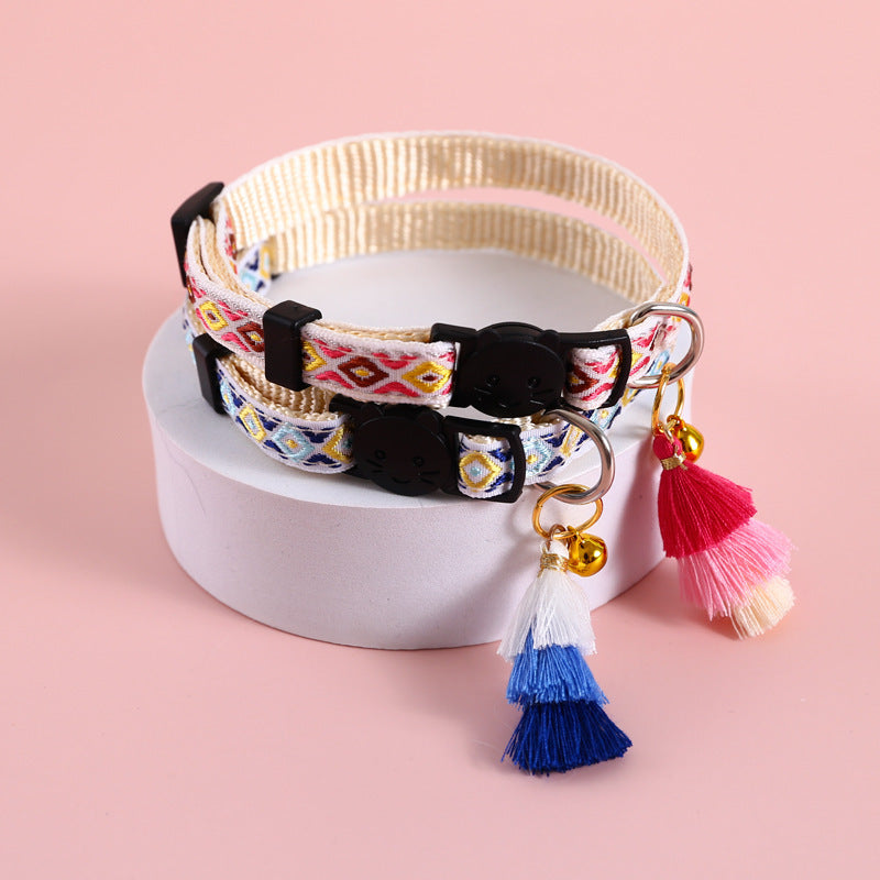 Elegant Grid-Pattern Pet Collar – Stylish & Safe Design