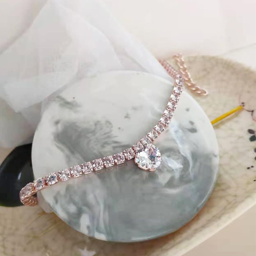 Bling Rhinestones Heart-Shaped Cat and Dog Necklace - Elegant Pet Gem Necklace for Cats and Dogs - Sparkling Rhinestone Collar for Pets