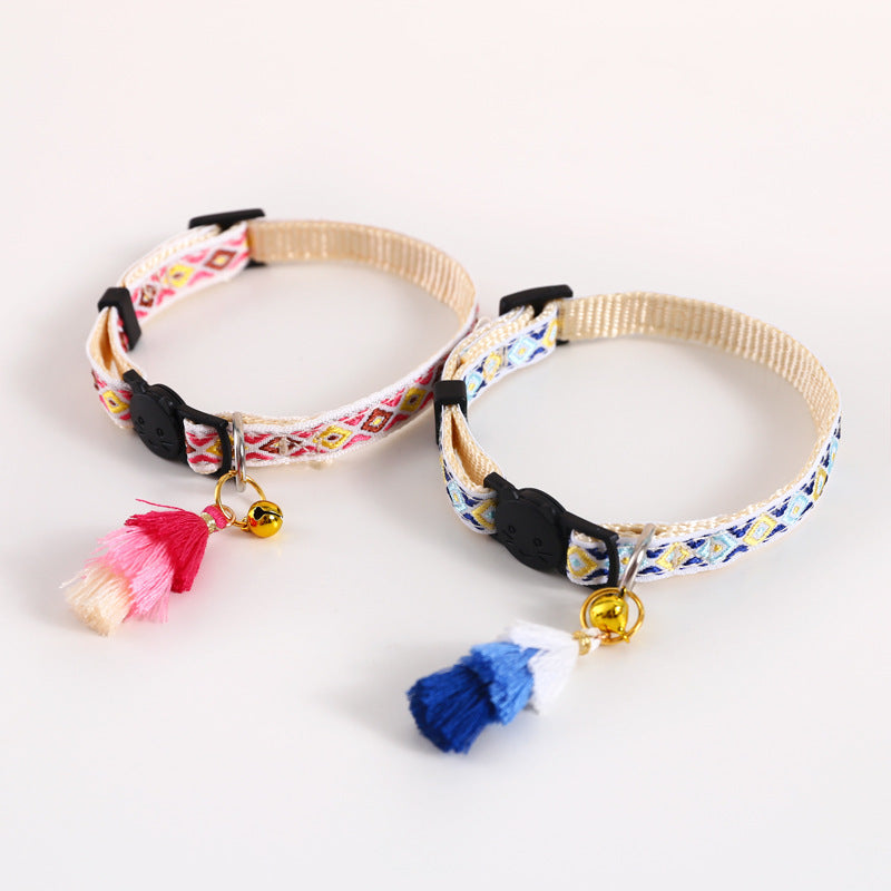 Elegant Grid-Pattern Pet Collar – Stylish & Safe Design