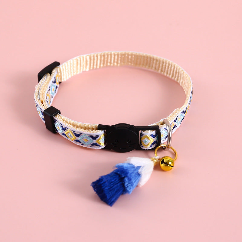 Elegant Grid-Pattern Pet Collar – Stylish & Safe Design