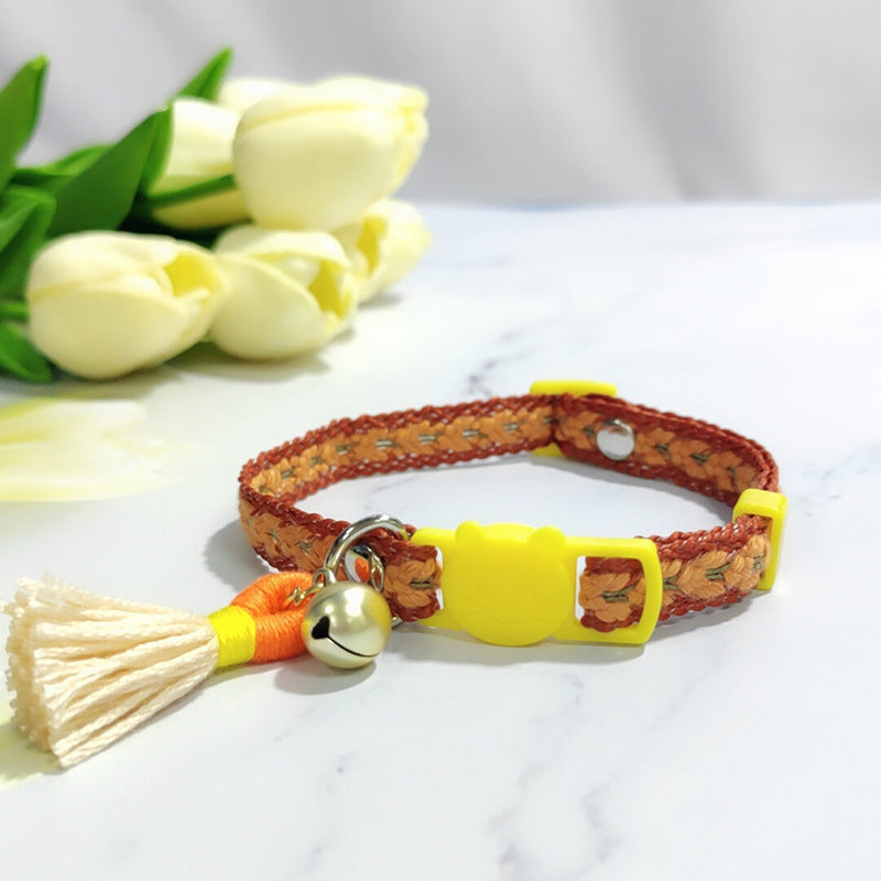 Ondaum Pet Anti-Suffocation Safety Buckle Cat Collar with Tassel Bell – Adjustable Anchor Chain Rope